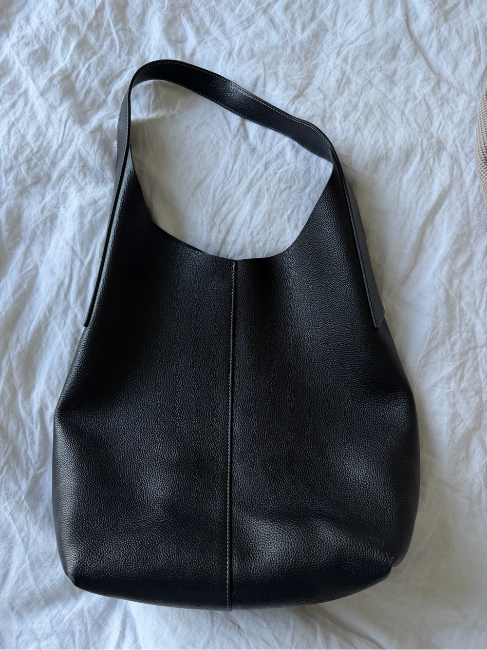 Banana Republic Black Pebbled Leather Shoulder Bag - Picture 3 of 6